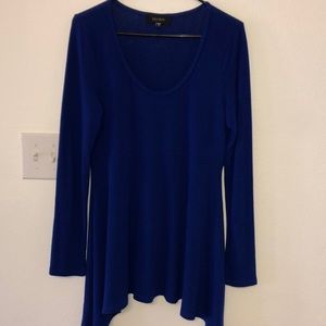 Karen Kane Shark Bite Hem Thin Sweater